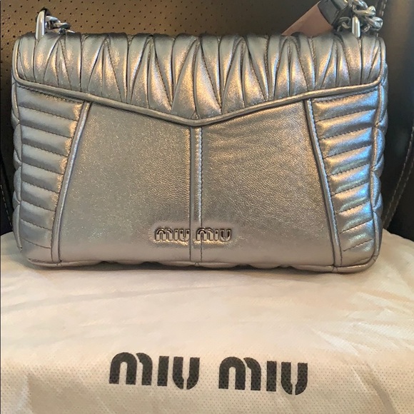 Miu Miu handbag and matching wallet - Picture 3 of 11
